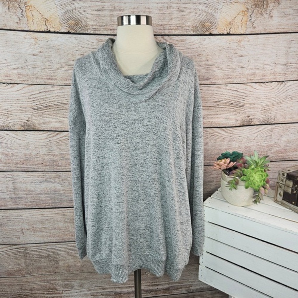 Torrid‎ Super Soft Plush Cowl Neck Pullover Heather Gray Sweater Size 1 1X